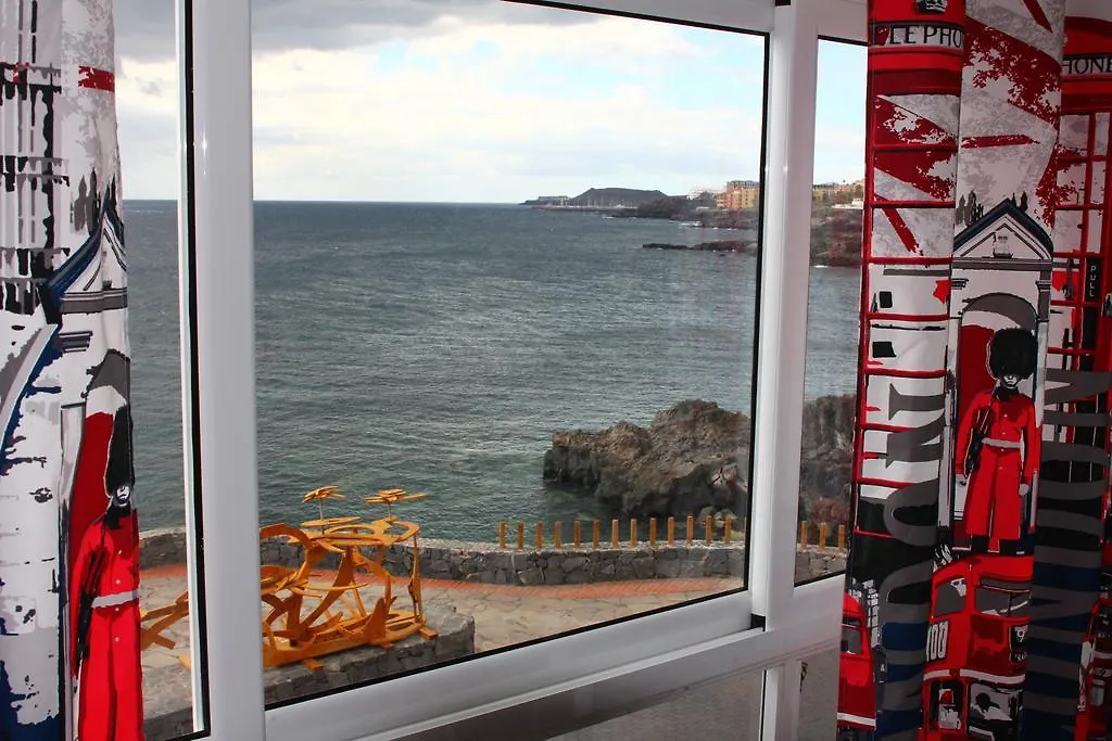 Ferienwohnung Los Abrigos Sea-Port View Apartment